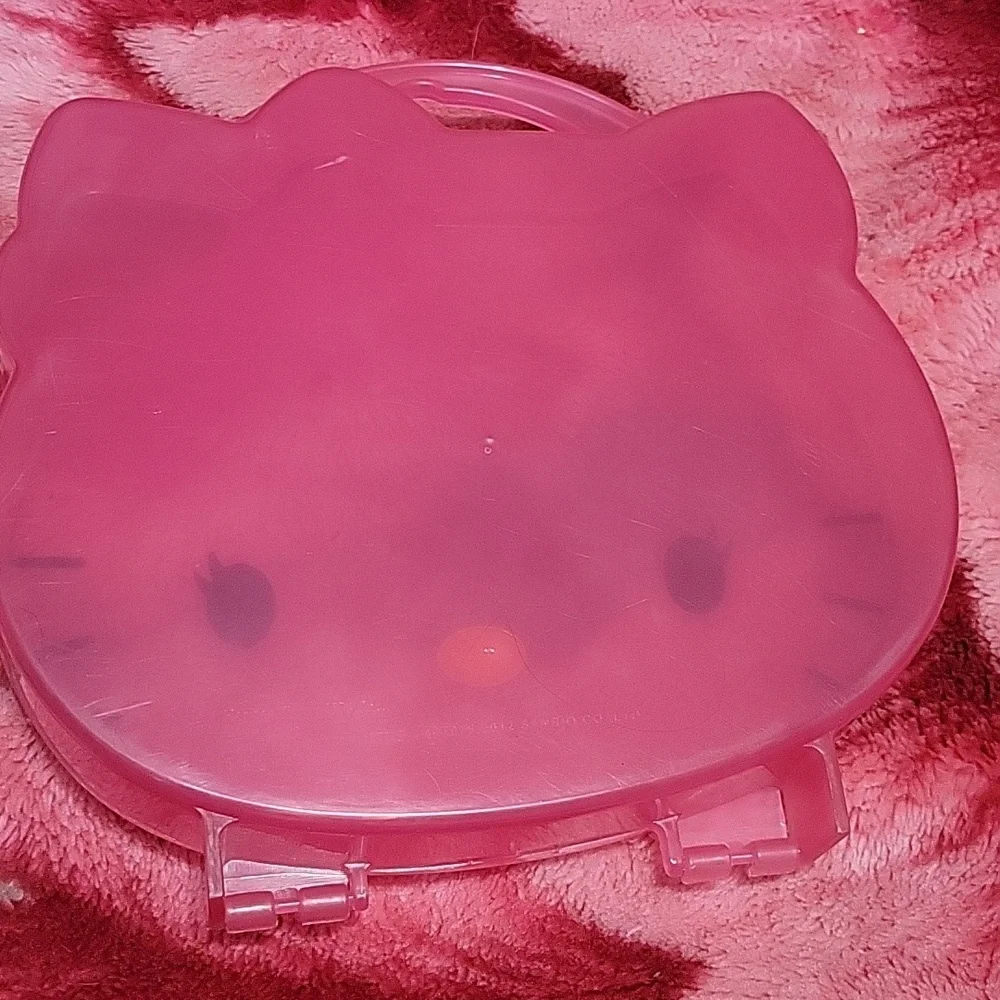 Hello Kitty - Picture 2 of 2